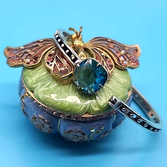 Brighton "YOUR TRUE COLOR: LOVEABLE" Swarovski Crystal Solitaire Hinged Bangle! - Picture 9 of 11